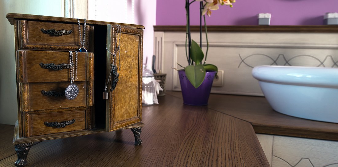 Bathroom bespoke timber furniture - fitted bathroom furniture