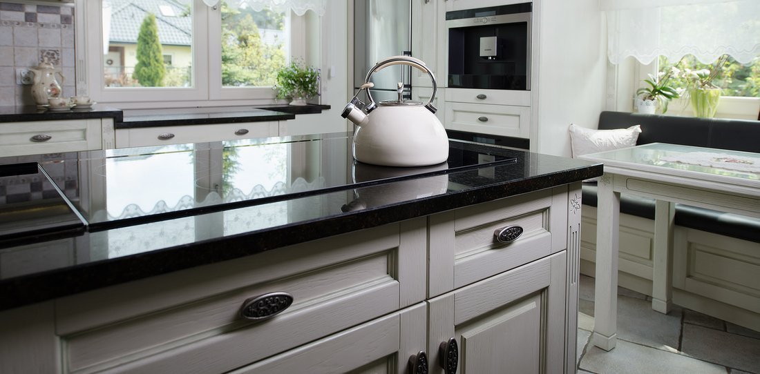 Wooden windows – always trendy fashionable stylish Provencal made to measure kitchens